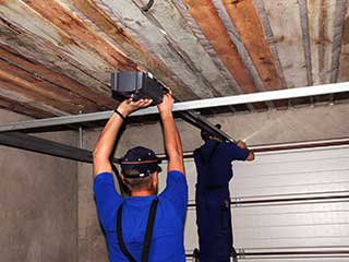 Garage Door Repair - Clearwater FL Door Repair In Clearwater